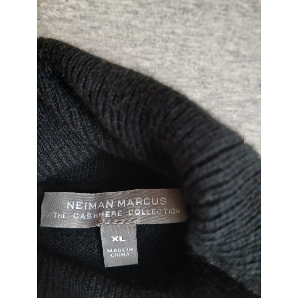 Neiman Marcus Sweater XL 100 Cashmere Quiet Luxury Minimalist Turtleneck Knit - Picture 11 of 11
